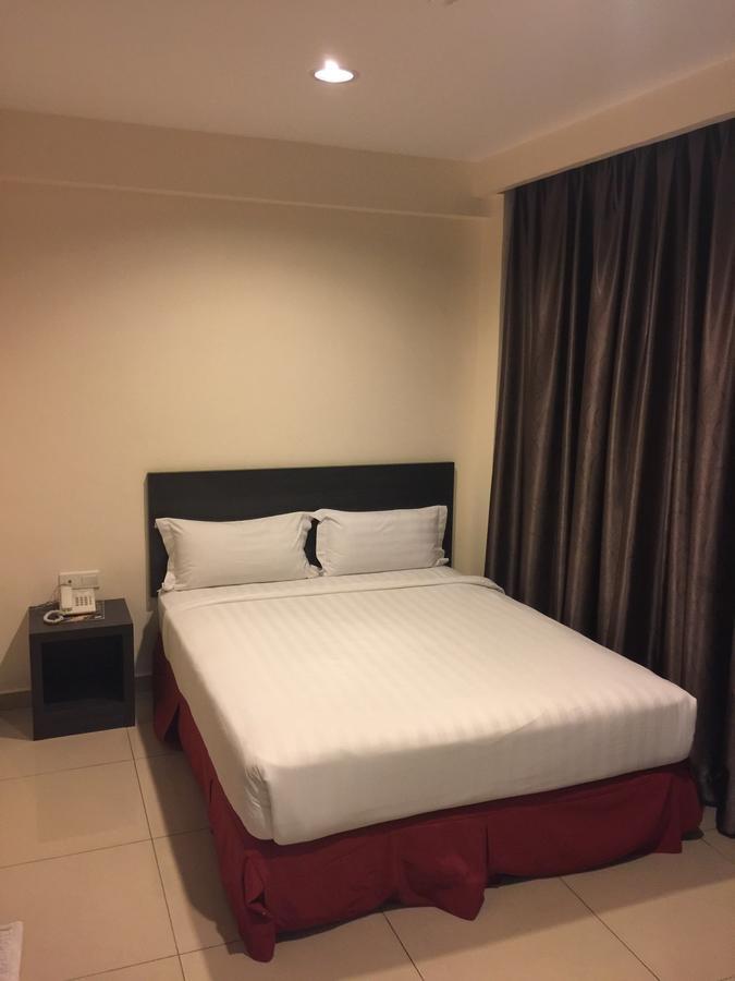 Premierz Hotel Labuan Exterior foto