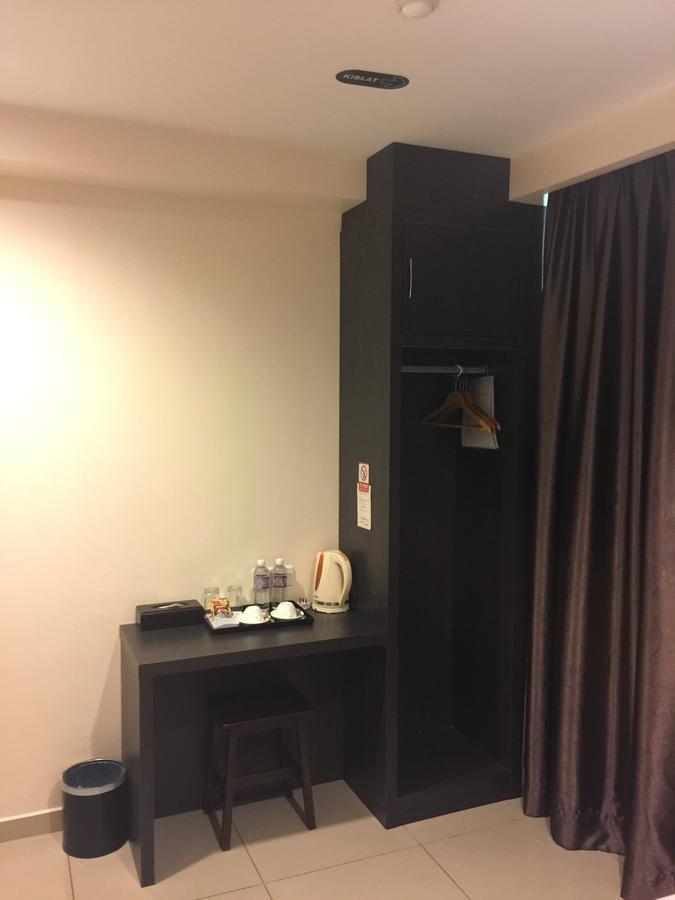 Premierz Hotel Labuan Exterior foto
